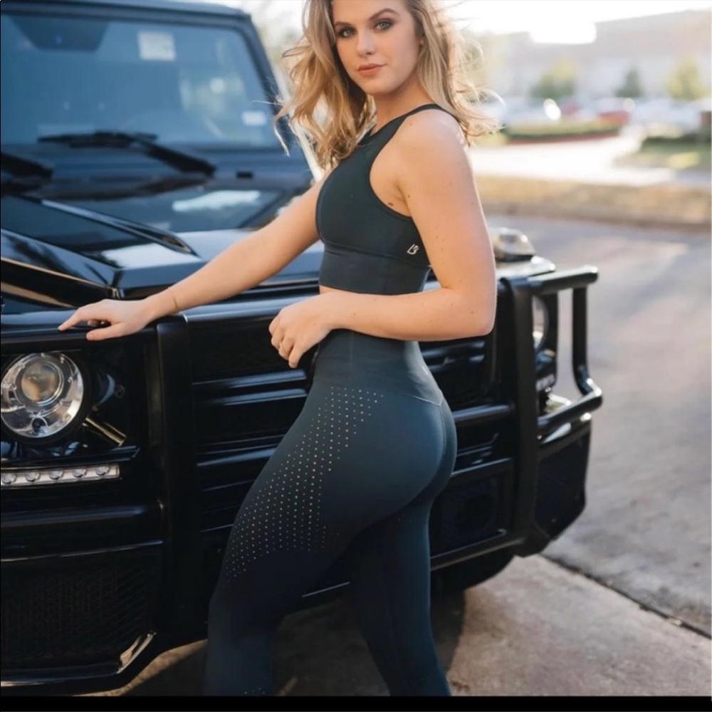 Teal buff bunny leggings
